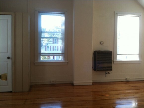 Foto del edificio - 1711 W Woodstock Rd