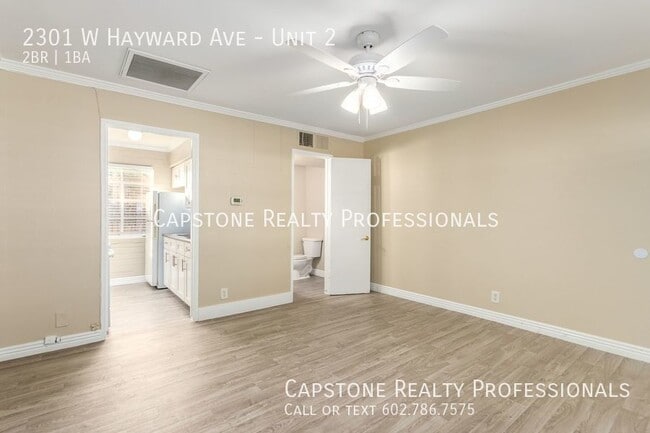 Building Photo - Move-In Ready: Spacious & Comfortable 2BR ...