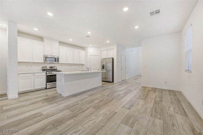 Building Photo - 6848 Stagehand Ave