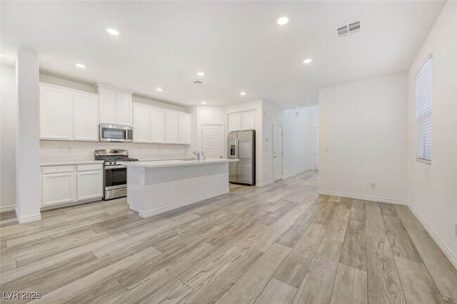 Foto del edificio - 6848 Stagehand Ave