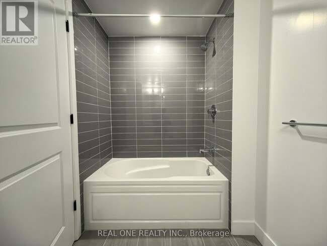 Building Photo - 2333 Khalsa Gate