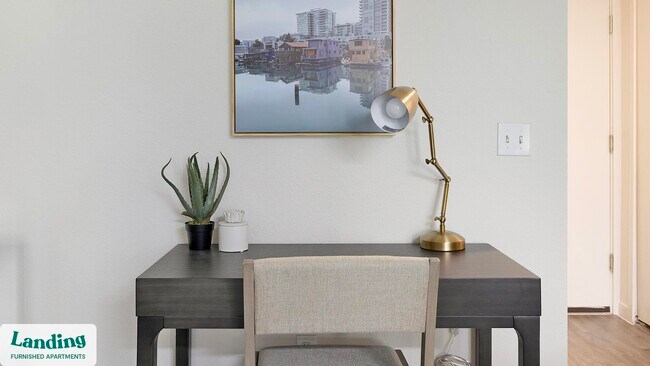 Foto del edificio - 1811 E Apache Blvd