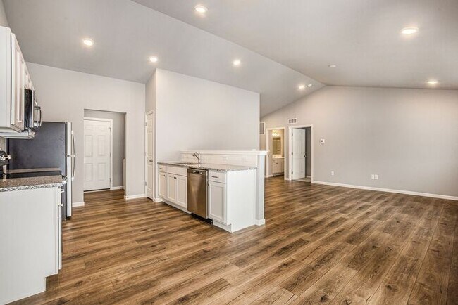 Building Photo - 3070 N. Sedge Wren Drive