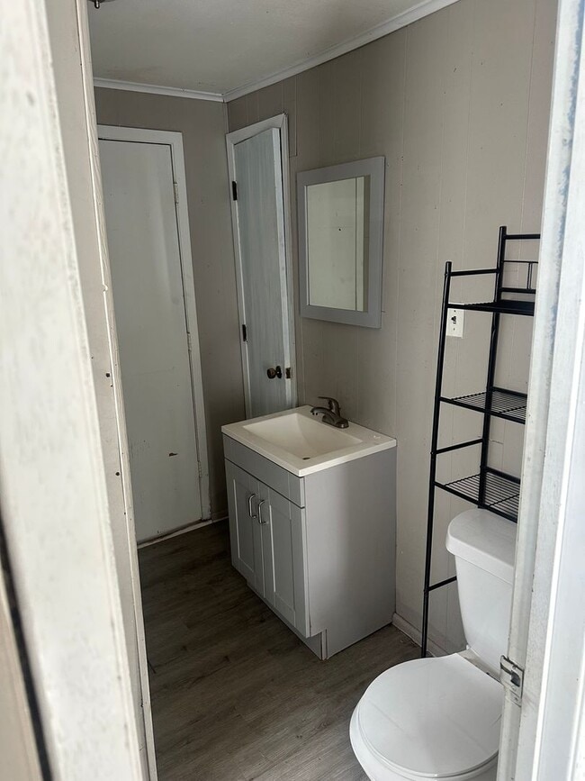 Building Photo - Cozy 3 Bedroom Home for Rent in Joplin