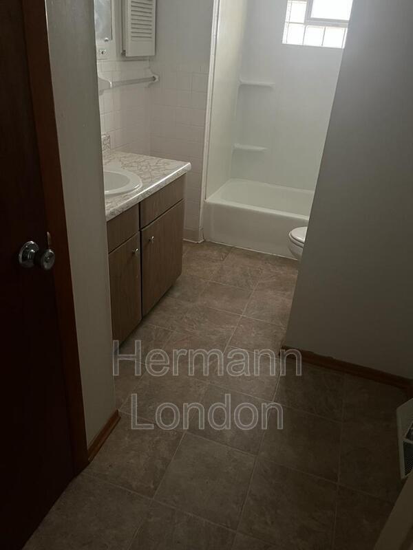 Foto del edificio - 910 Cole Blvd