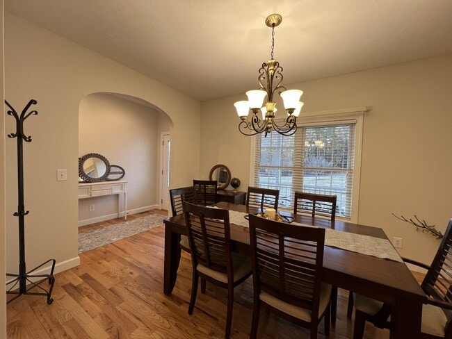 Foto del edificio - 142 Lexi Dr