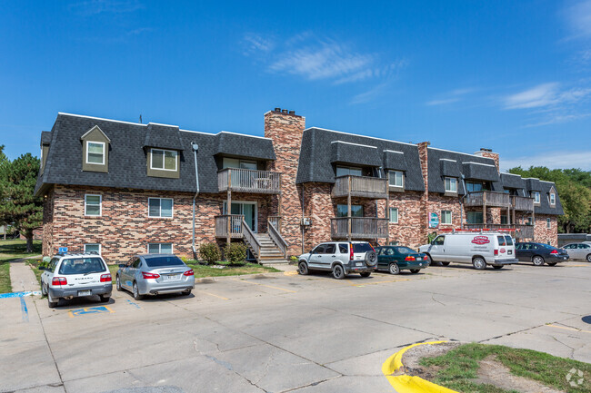 Building Photo - New Towne West Apartments