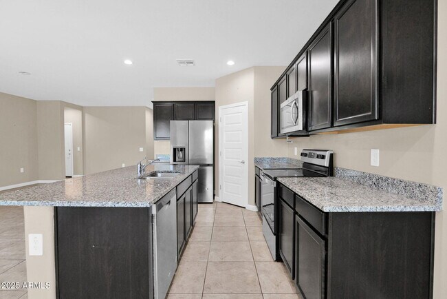 Foto del edificio - 5441 W Western Star Blvd