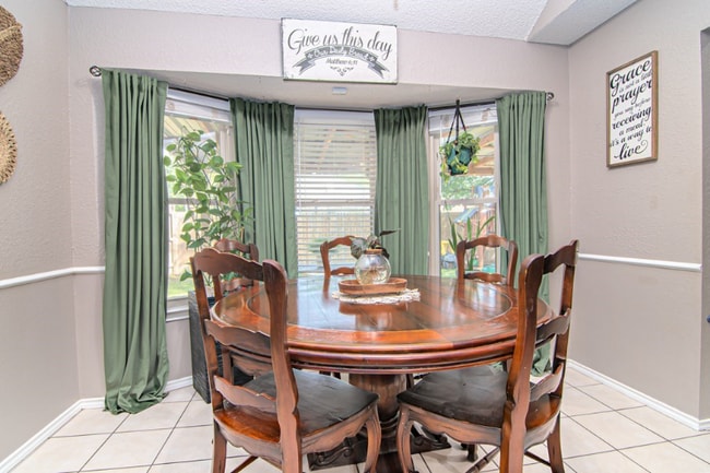 Building Photo - 4507 St Andrews Dr