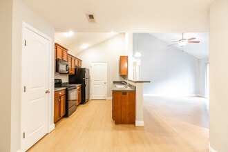 Building Photo - Echo at Forest View