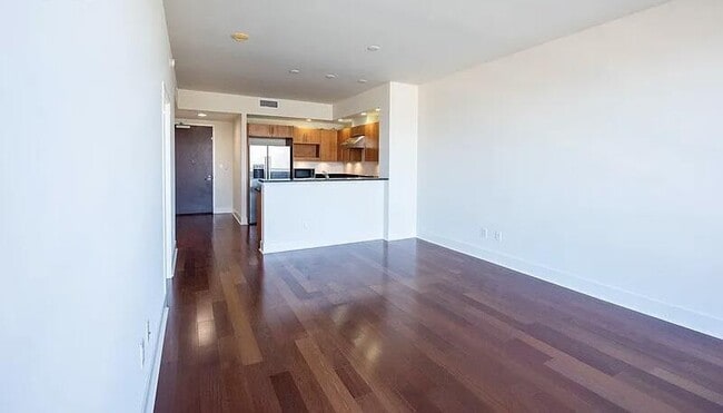 Building Photo - 88 E San Fernando St