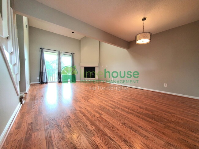 Foto del edificio - 4944 Willow Pointe Ln
