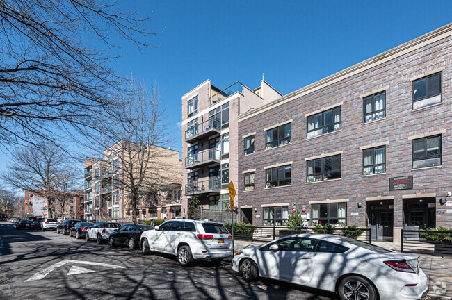 Building Photo - 727 Prospect Pl
