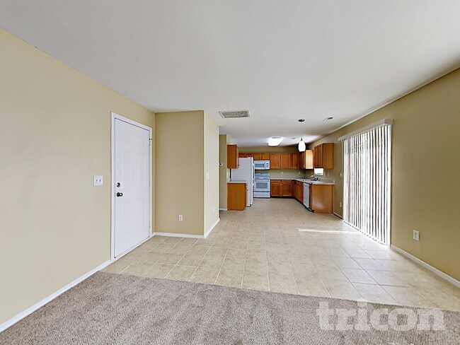 Building Photo - 2801 Buckleigh Dr