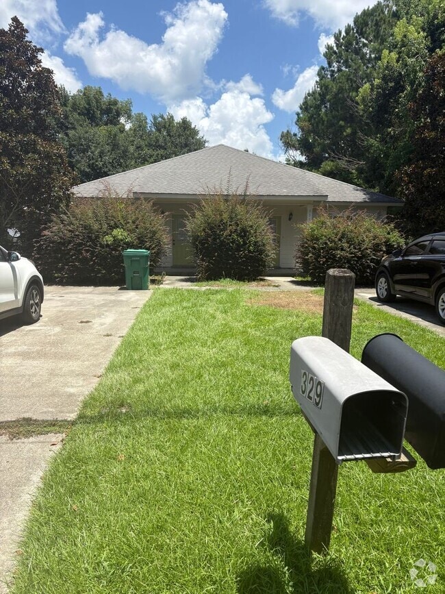 Building Photo - 329 Ruella Ave
