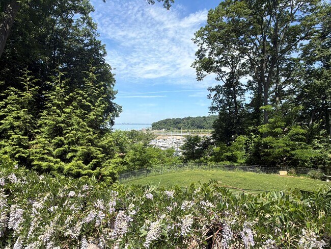 Foto del edificio - 2 Prospect Ave