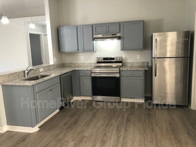 Building Photo - 701 Caracara Ct
