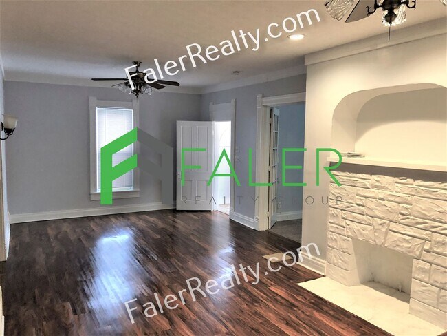 Building Photo - Huge 2-bedroom home with beautiful finishes