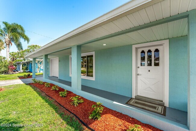 Building Photo - 130 W Osceola Ln