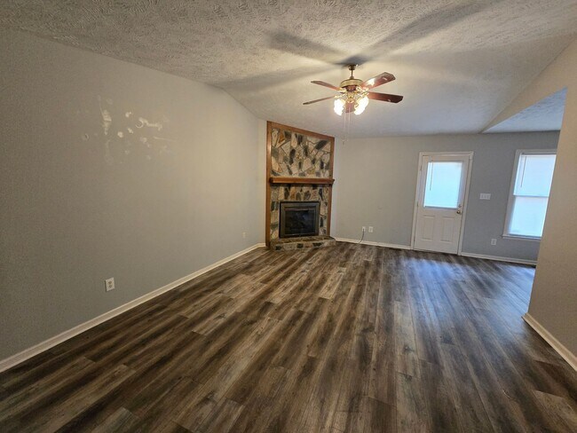 Foto del edificio - 6520 Applewhite Rd