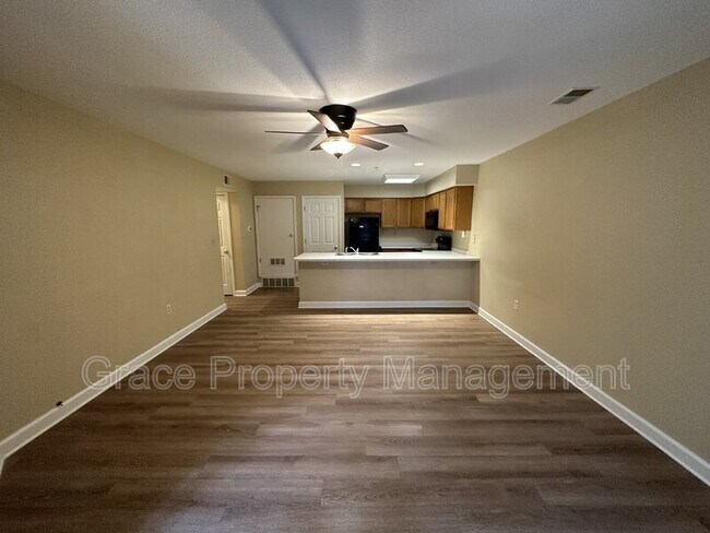 Building Photo - 5021 Garrison St