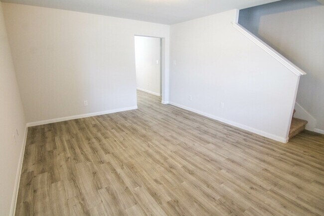 Building Photo - 5619 Hawksbury Creek Trail