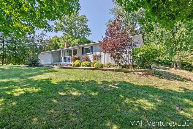 Building Photo - 6931 Rix St SE