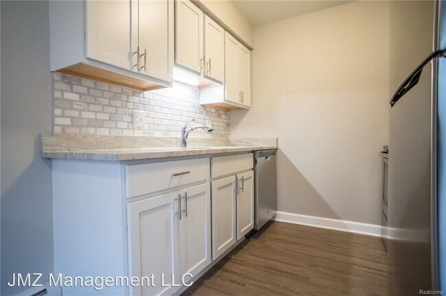 Building Photo - 2155 Decker Rd