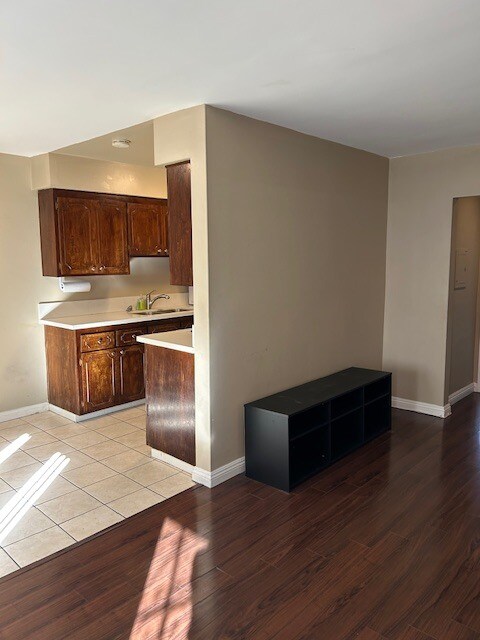 Foto del edificio - 335 Cedar Ave