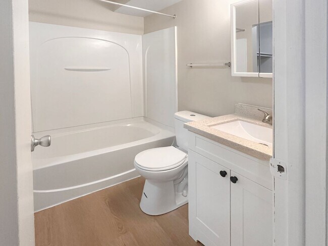 Foto del edificio - 1605 Bacon Ave