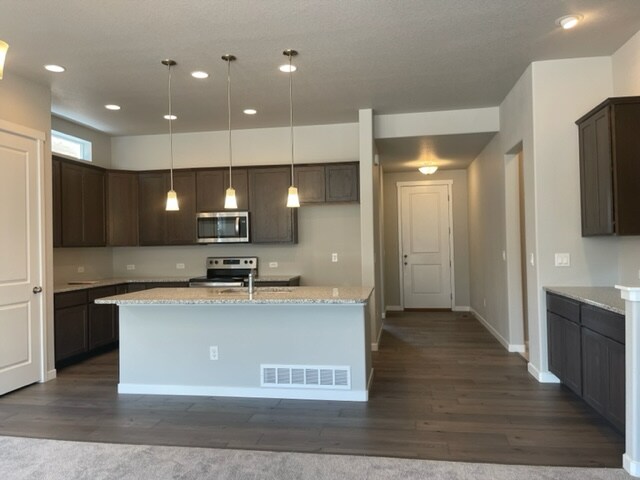 Foto del edificio - 3879 Ivy Hill Dr