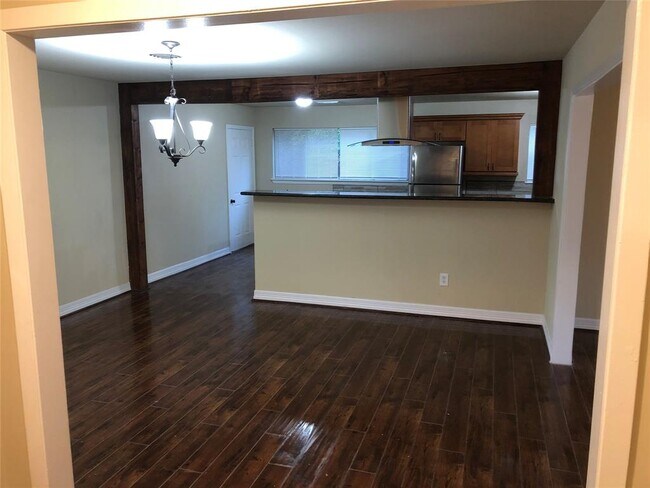 Building Photo - 1622 Hollow Hook Rd