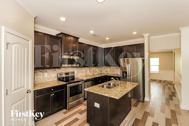 Building Photo - 38 Foothills Pkwy NE