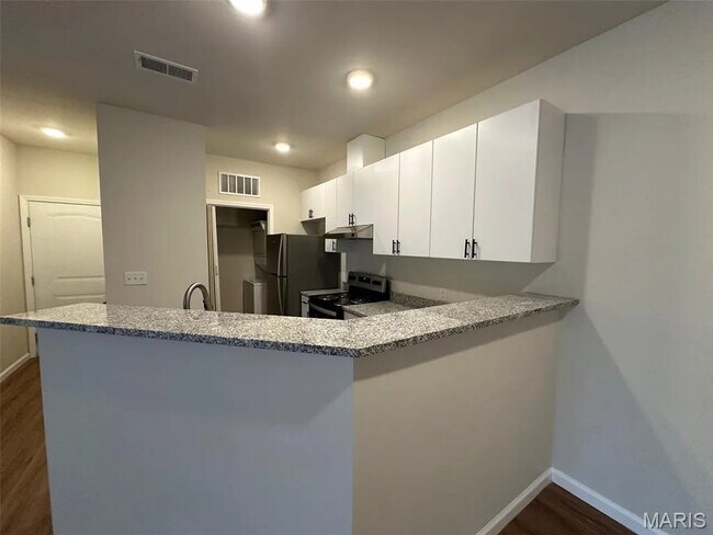 Building Photo - 135 Harmony Mdws Ct