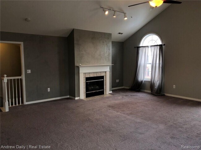 Building Photo - 28319 Carlton Way Dr