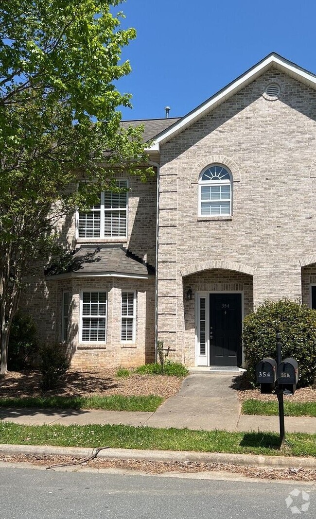 Building Photo - 354 Summergate Dr