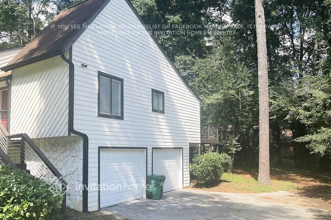 Foto del edificio - 799 Lost Creek Cir