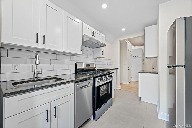 Photo - 12 Thomas Pl Apartment