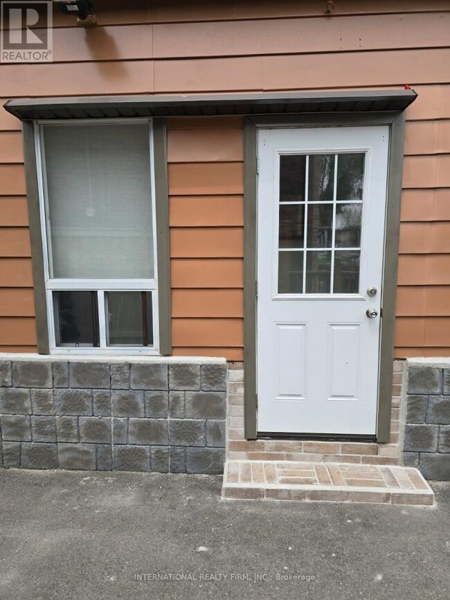 Building Photo - 731 Knox Ave