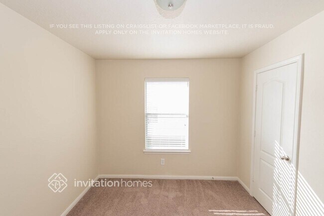 Foto del edificio - 8583 Chaletford Dr