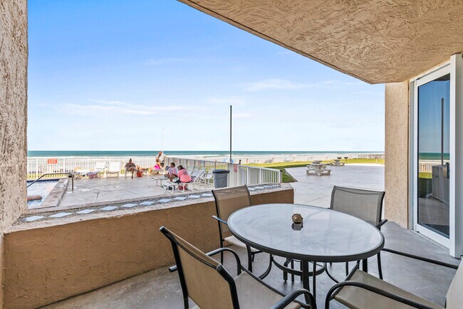 Building Photo - Oceania Beach Club 104