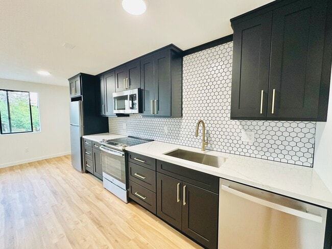 Building Photo - PLP I (Woodside) K