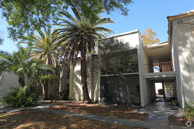 Building Photo - Silver Lake Apartments