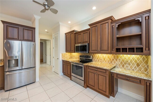 Foto del edificio - 5025 Maxwell Cir