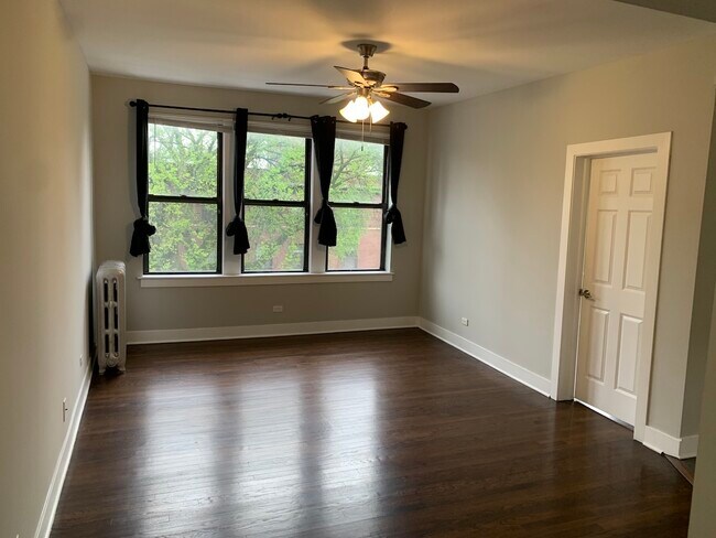 Foto del edificio - 5501 S Everett Ave