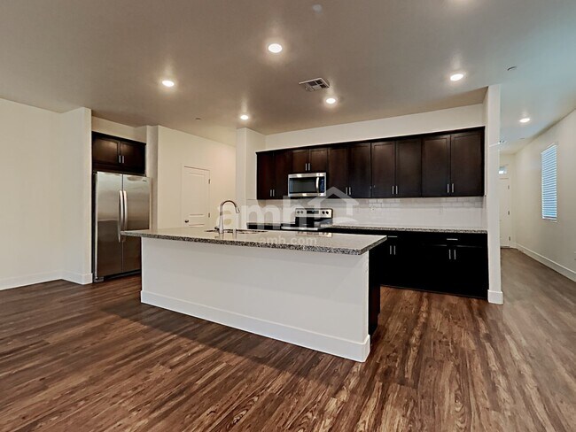 Building Photo - 83 Robb Canyon Ln