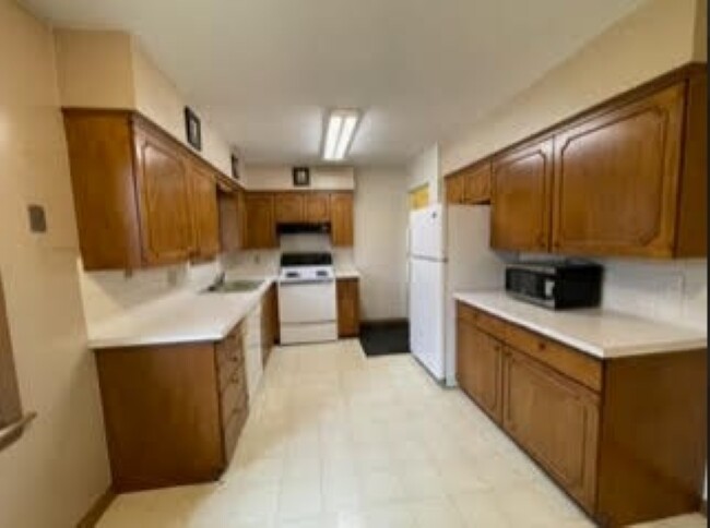 Building Photo - 2519 Hickory Grove Rd