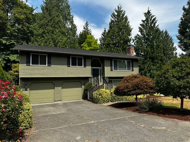 Building Photo - 3Bd/2.5Ba Sammamish House