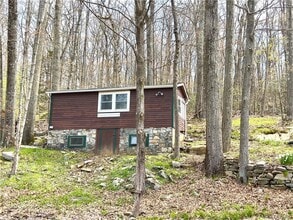 Building Photo - 254 Wixon Pond Rd