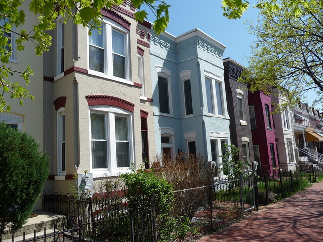 1027 4th St NE, Washington, DC 20002 - Townhome Rentals in Washington ...